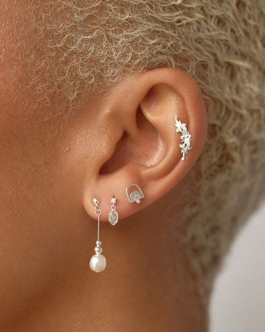 Bee Curve Single Stud - Sterling Silver